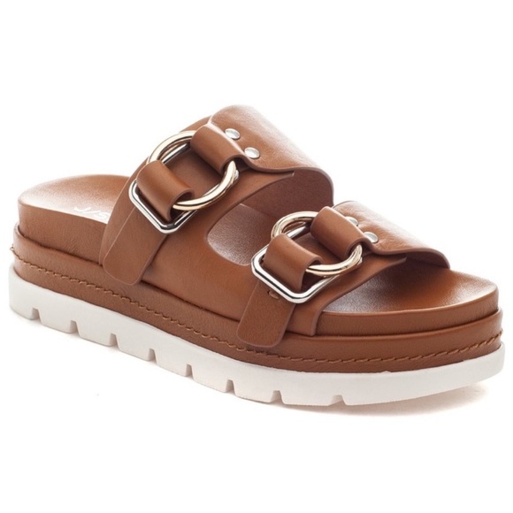 J/SLIDES Shoes - NWT /SLIDES BAHA Tan Leather Sandal